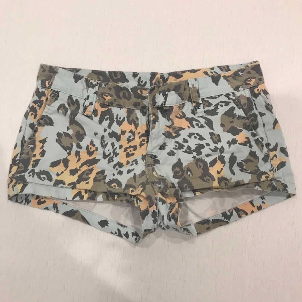 Hurley - Leopard-Print Shorts